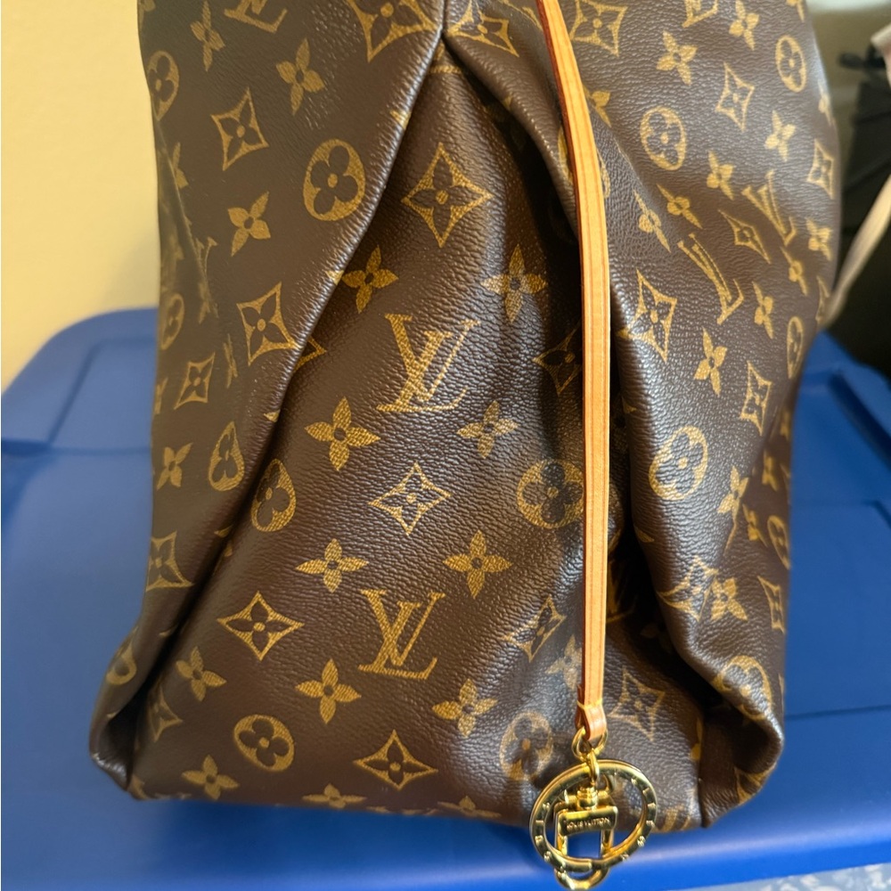Louis Vuitton Artsy Brown Monogram Shoulder Bag with Natural Leather Trim - Picture 5 of 13